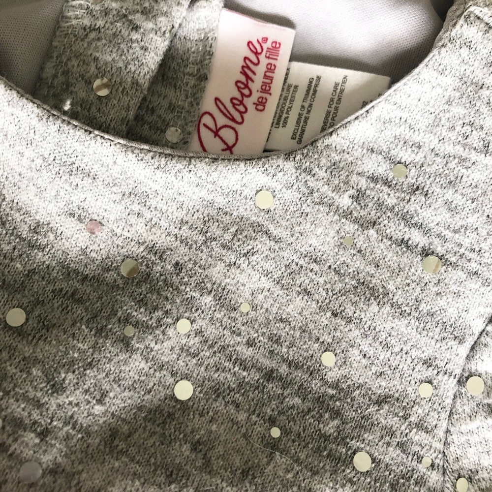 EUC Girls Size 6 2 piece outfit. Dress over leggings.